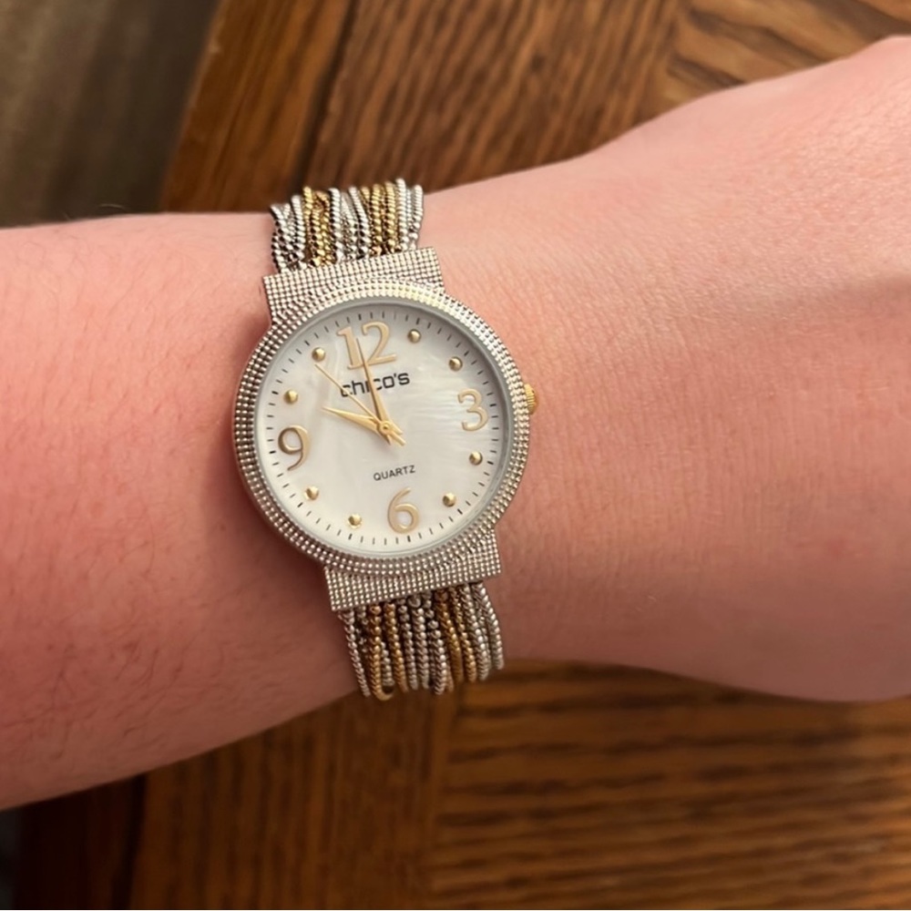 Chicos watch